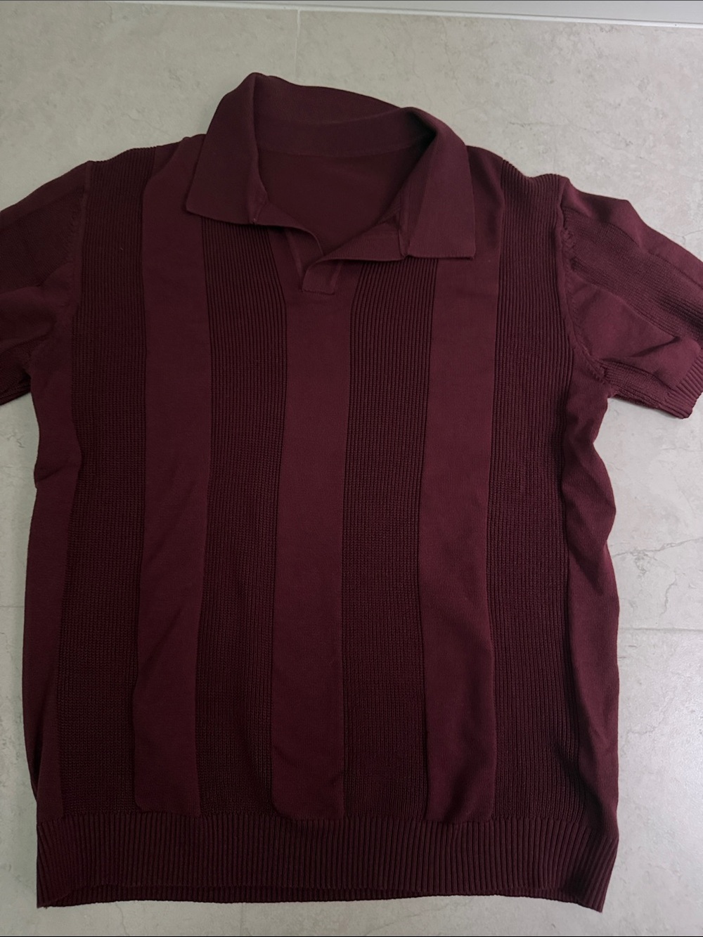 Men's Burgundy Short-Sleeve Polo Knit Shirt